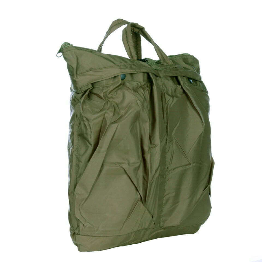 Helmtas van 100% nylon. Diverse kleuren