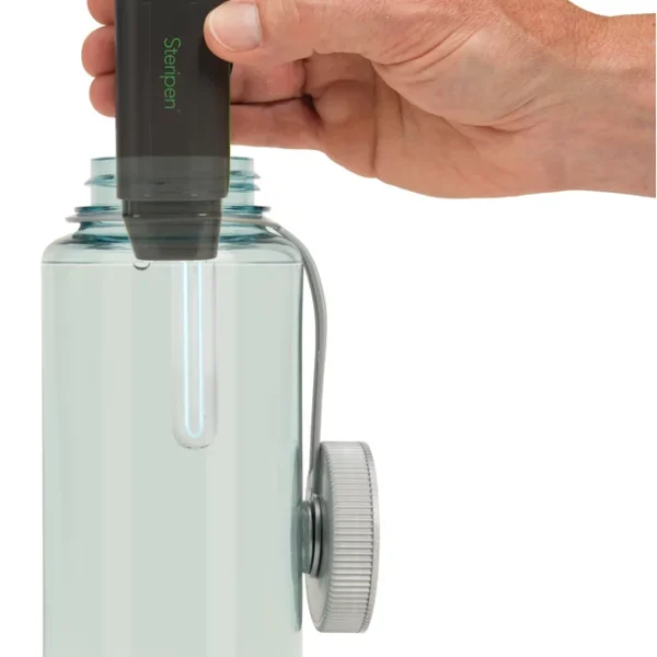 60110056_steripen_advent_inUse