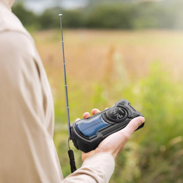 Opwindbare Radio met 5000mAh Powerbank – All-in-1 Noodradio | Sandberg Active - Afbeelding 5